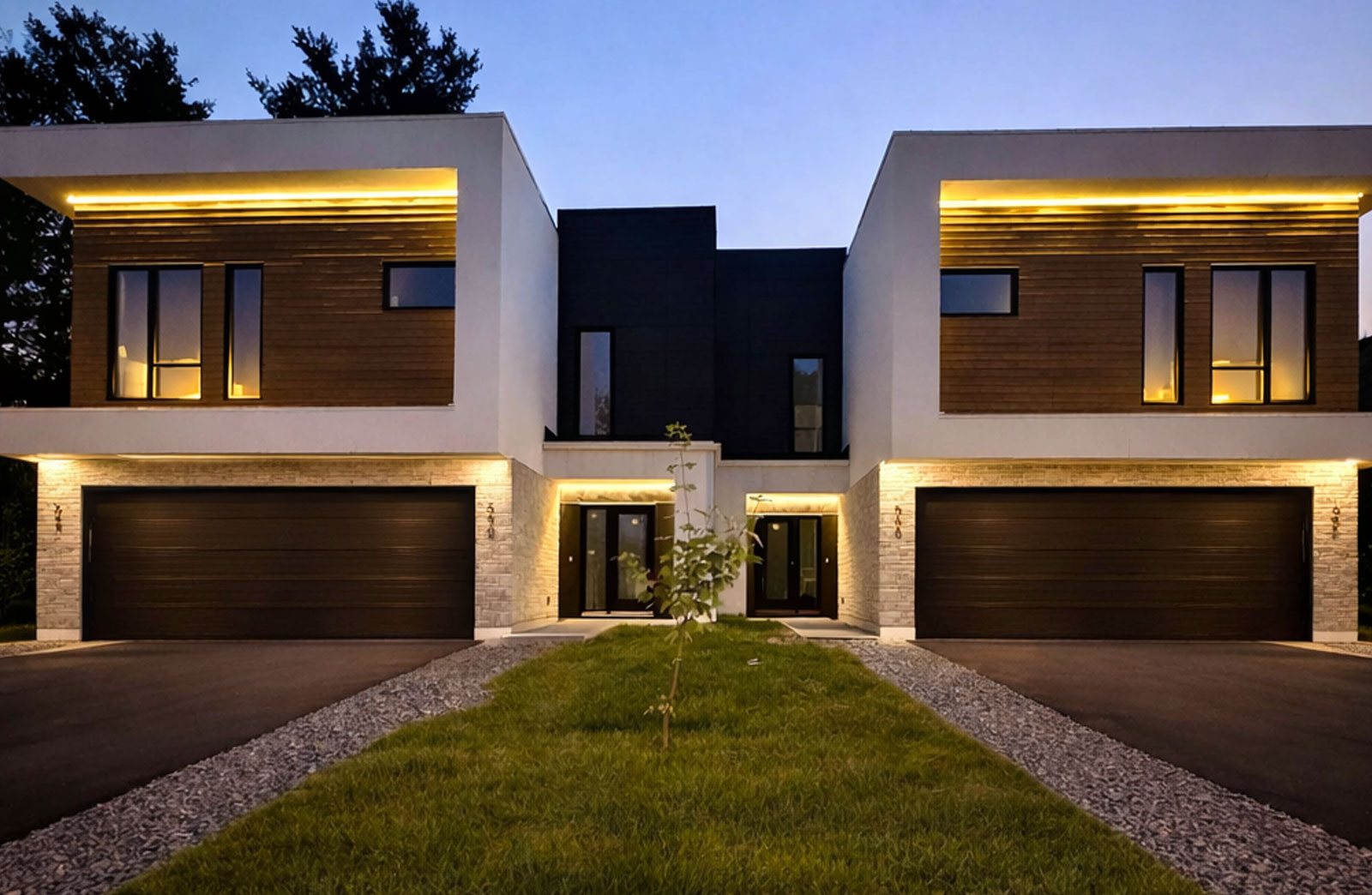 Construction of a modern multi-unit residential complex in a contemporary style in Sherbrooke by REOVA.